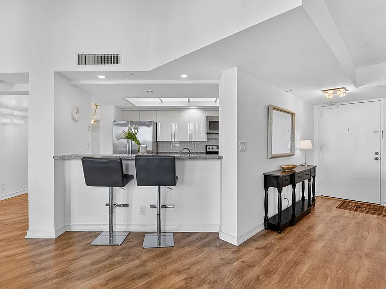 120 SE 5th Ave #520 — Photo 14