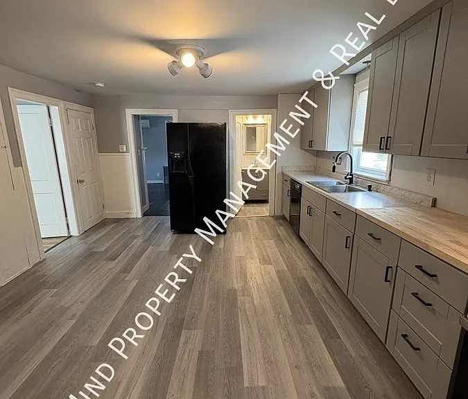 968 Elm St #1 — Photo 9