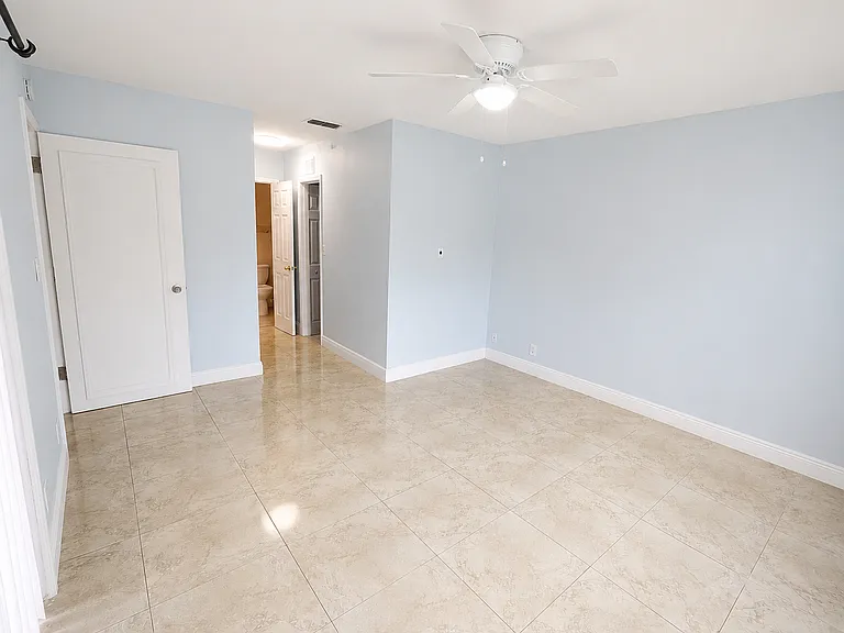 22384 Palomita Dr — Photo 18