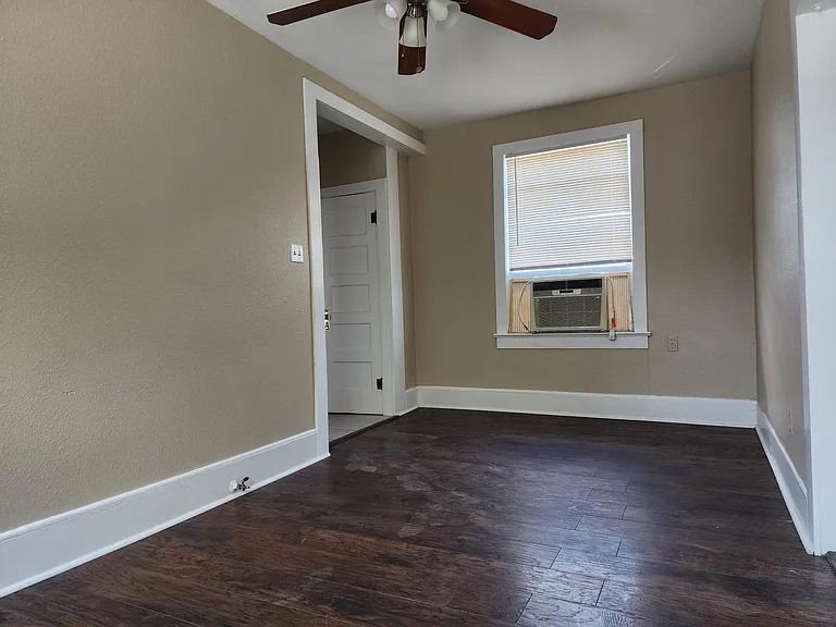 2450 Broadway St #6 — Photo 4