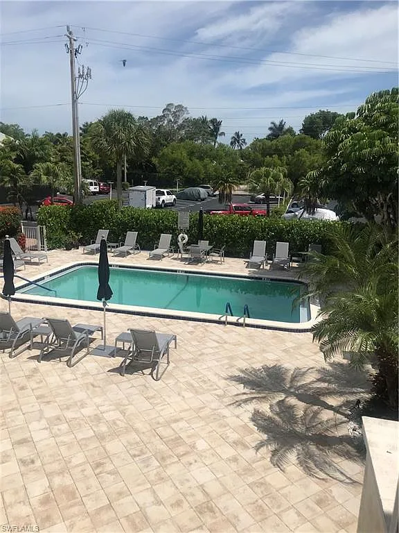 2 bed, 2.0 bath, 1000 sqft, $2,600 — Photo 4