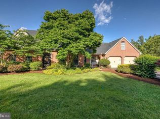 1011 Country Club Rd, Camp Hill, PA 17011