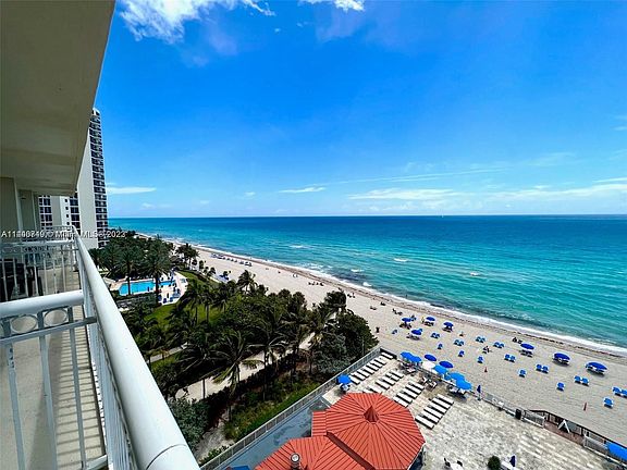 4th image of 19201 Collins Ave #812