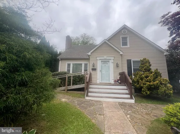 25 Kemper Ave, Westminster, MD 21157