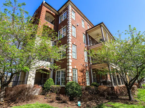 3210 W End Cir #302, Nashville, TN 37203