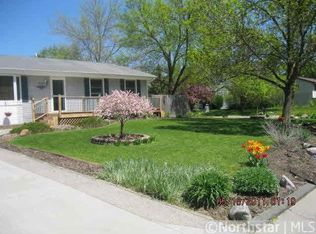 10308 Parkview Ln, Champlin, MN 55316