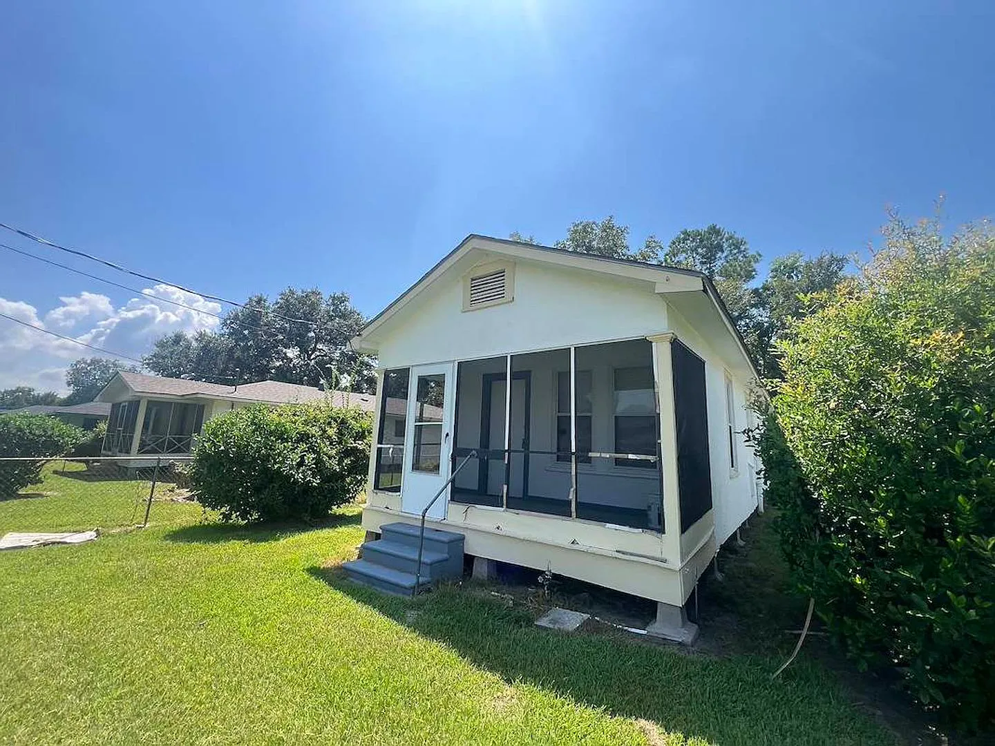 Freshly Updated 2BR Home | Screened Porch | Lawn Care Included | — Photo 2