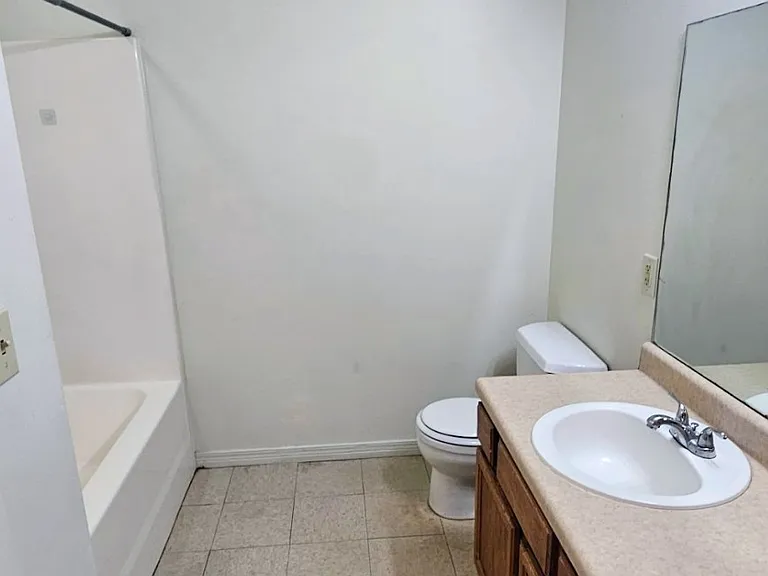 Hilldale Springs Cres — Photo 10