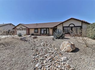 13470 Cochise Rd, Apple Valley, CA 92308