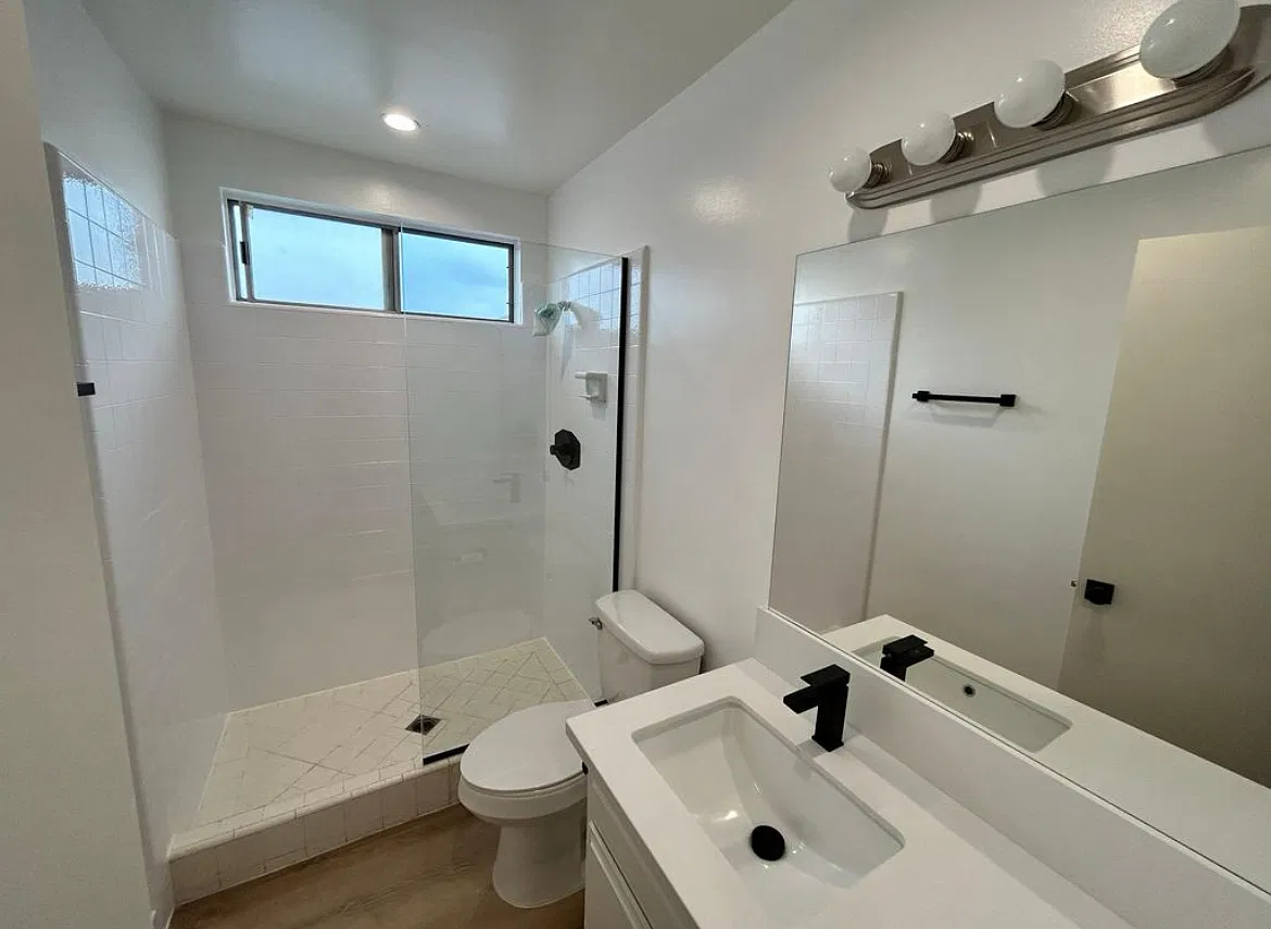 3 bed, $1,500 — Photo 2