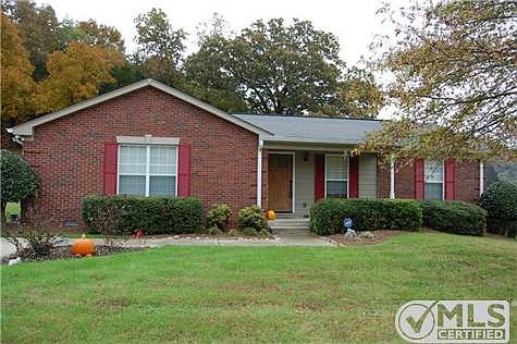 1st image of 202 Eisenhower Dr