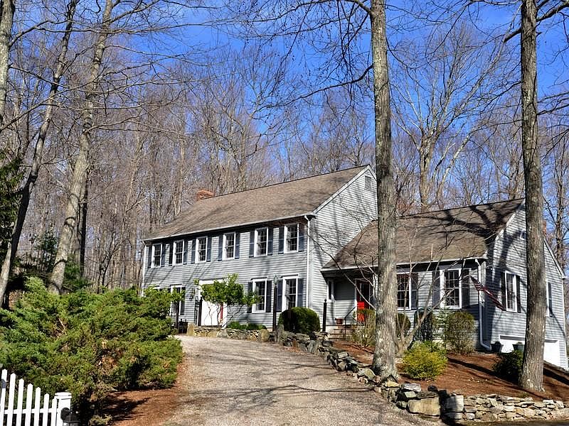 Spacious Colonial on 3 Acres