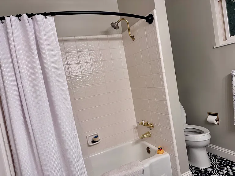 1153 Green Oaks Way — Photo 4
