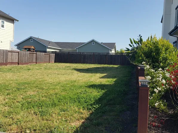 1990 Pine Meadow Drive, Santa Rosa, CA 95403