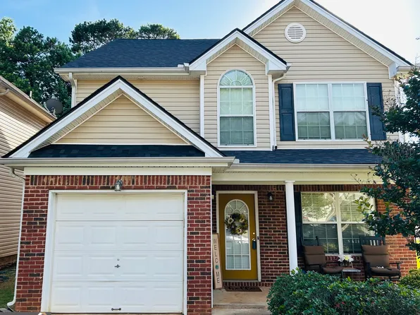 11211 James Madison Dr, Hampton, GA 30228