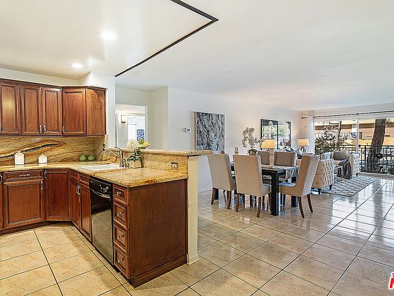 4th image of 5252 Coldwater Canyon Ave APT 104
