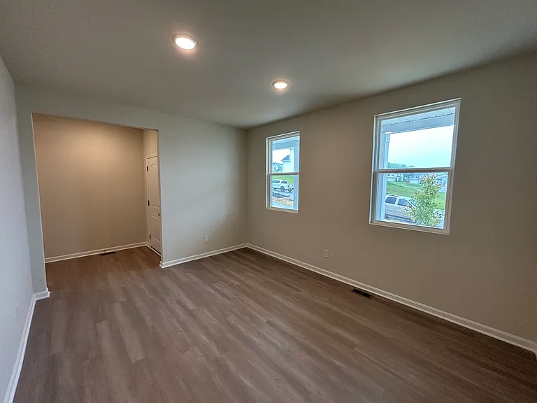 2131 Aiken Back Ln — Photo 11