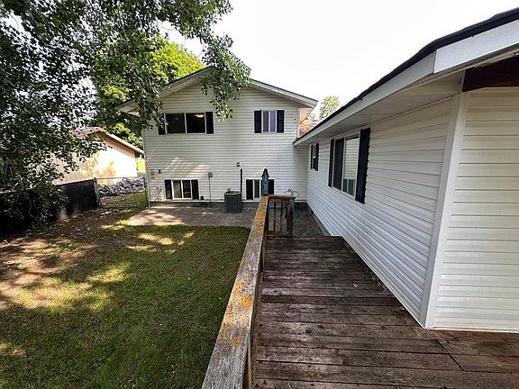 3rd image of 701 W Court Ave