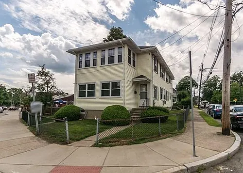 207 High St #207 Photo 1