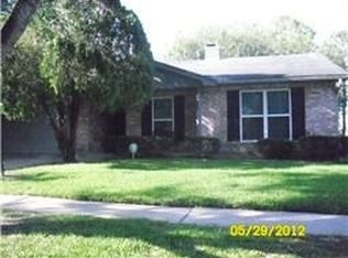 13902 New Village Ln, Sugar Land, TX 77498