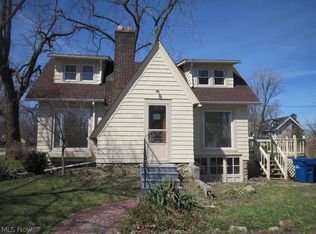 4023 E Lake Rd, Sheffield Lake, OH 44054