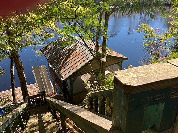 View of lower deck and floating dock from upper deck