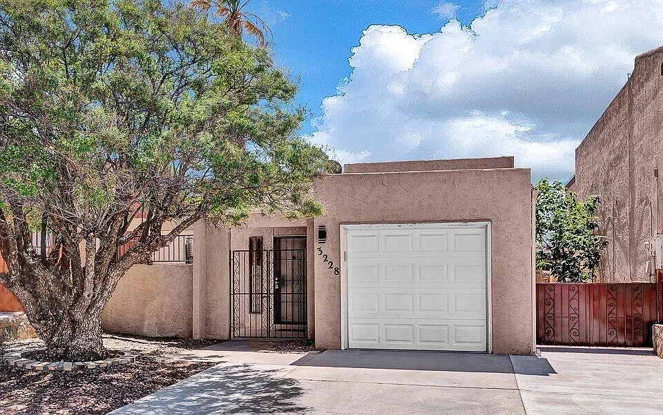 3228 Isla Banderas Way