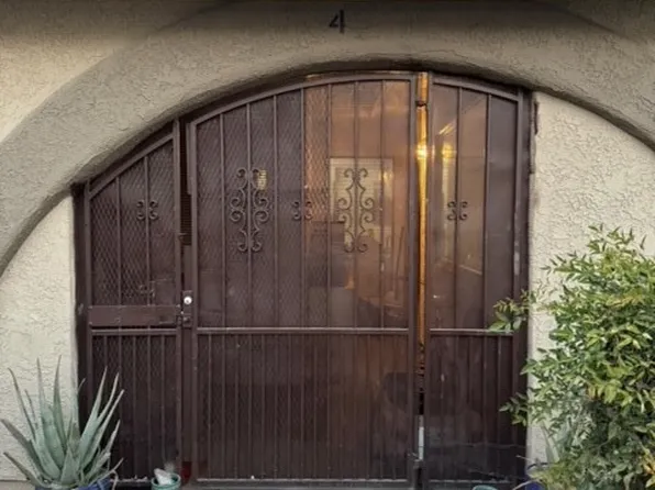 817 Mantis Way Unit 4, Las Vegas, NV 89110