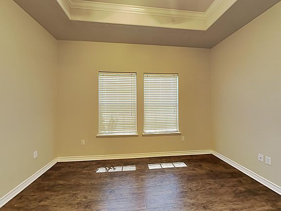 4th image of 3002 Alta Gigonella St