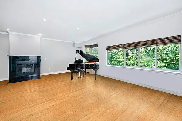 Sold by Keller Williams NYC | media 3