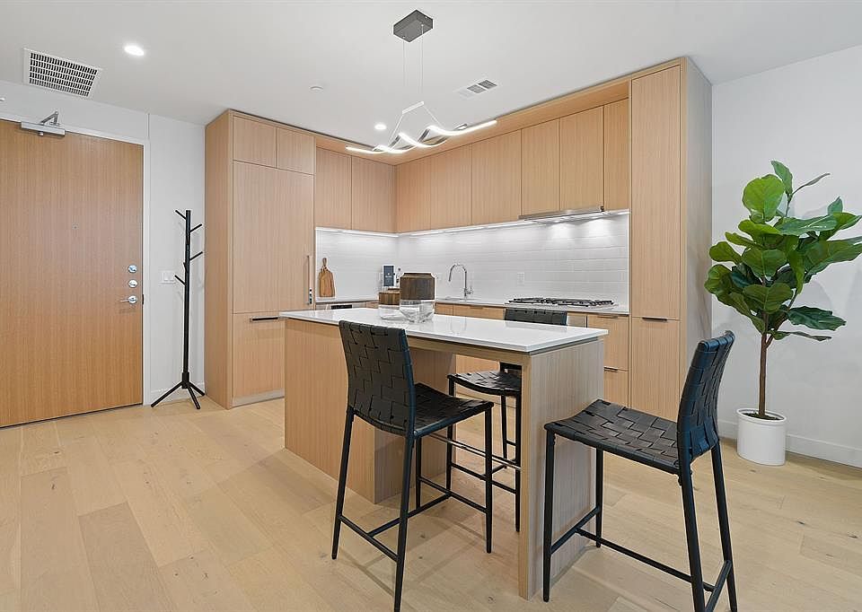 1st image of 44 East Ave #1902