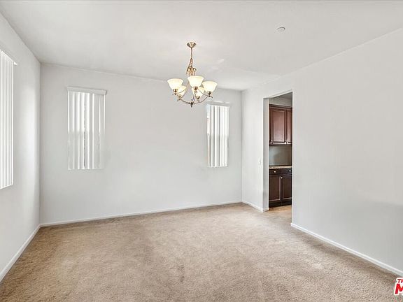 4th image of 361 Canyon Rdg