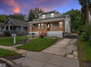 121 Woodland Ave, Barrington, NJ 08007