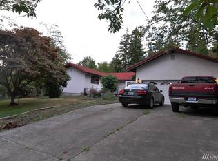 379 Selkirk Dr, Camano Island, WA 98282