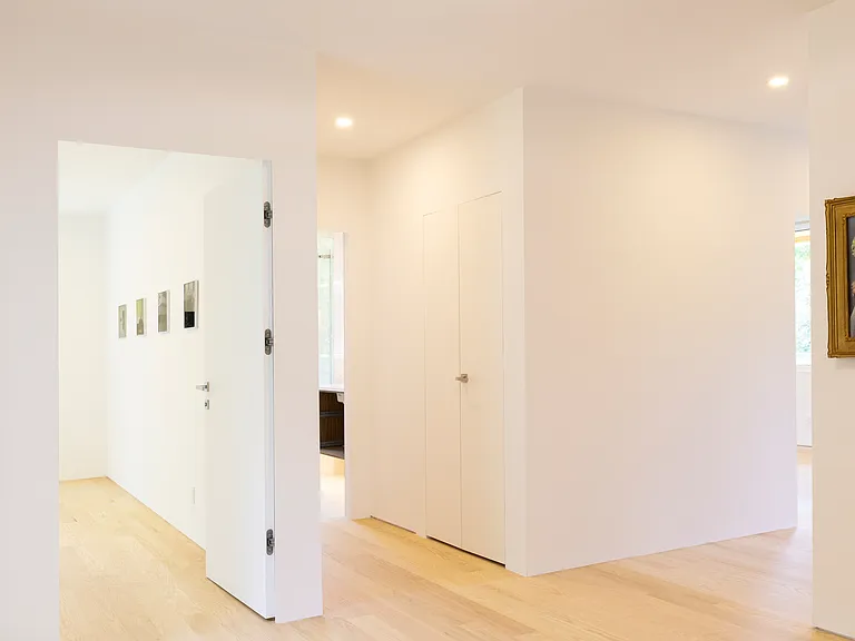 205 E Hyerdale Dr — Photo 18