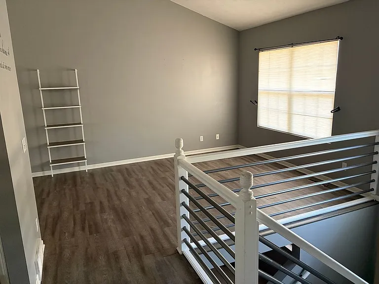 17516 Gertrude Cir — Photo 3