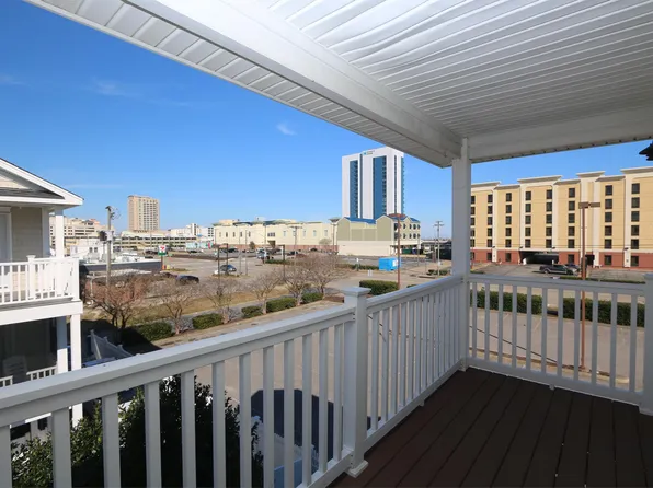 305 26th St, Virginia Beach, VA 23451