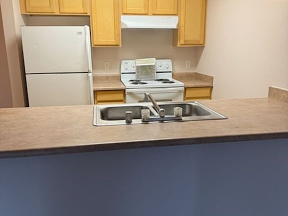 5th image of 10240 Bridgeport Way SW #207