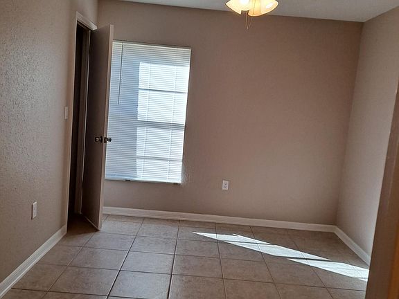 5th image of 110 Beaty Ct #110