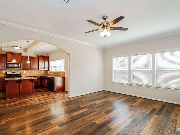 1519 Kellys Landing Dr — Photo 6