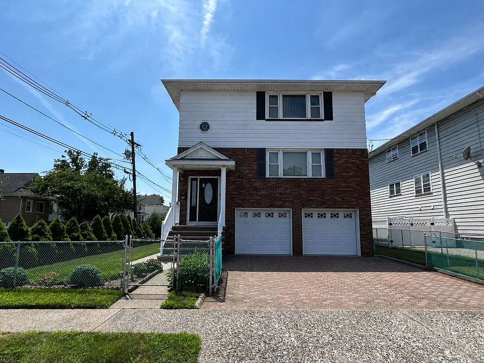 3 Wood St #2