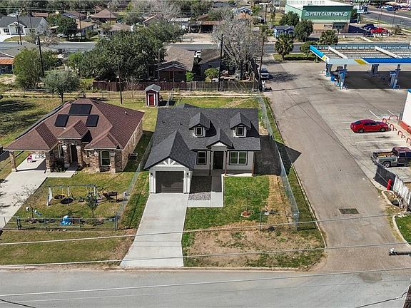 2nd image of 115 San Pedro St