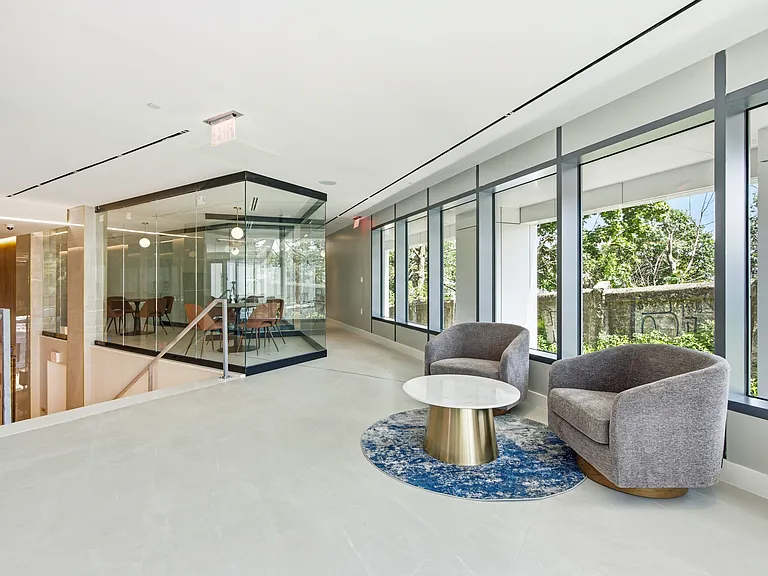 628 Summit Ave #1 — Photo 26