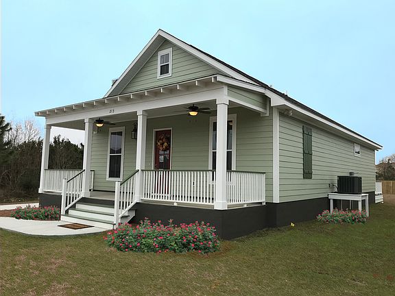 New Orleans Cottage Charm!