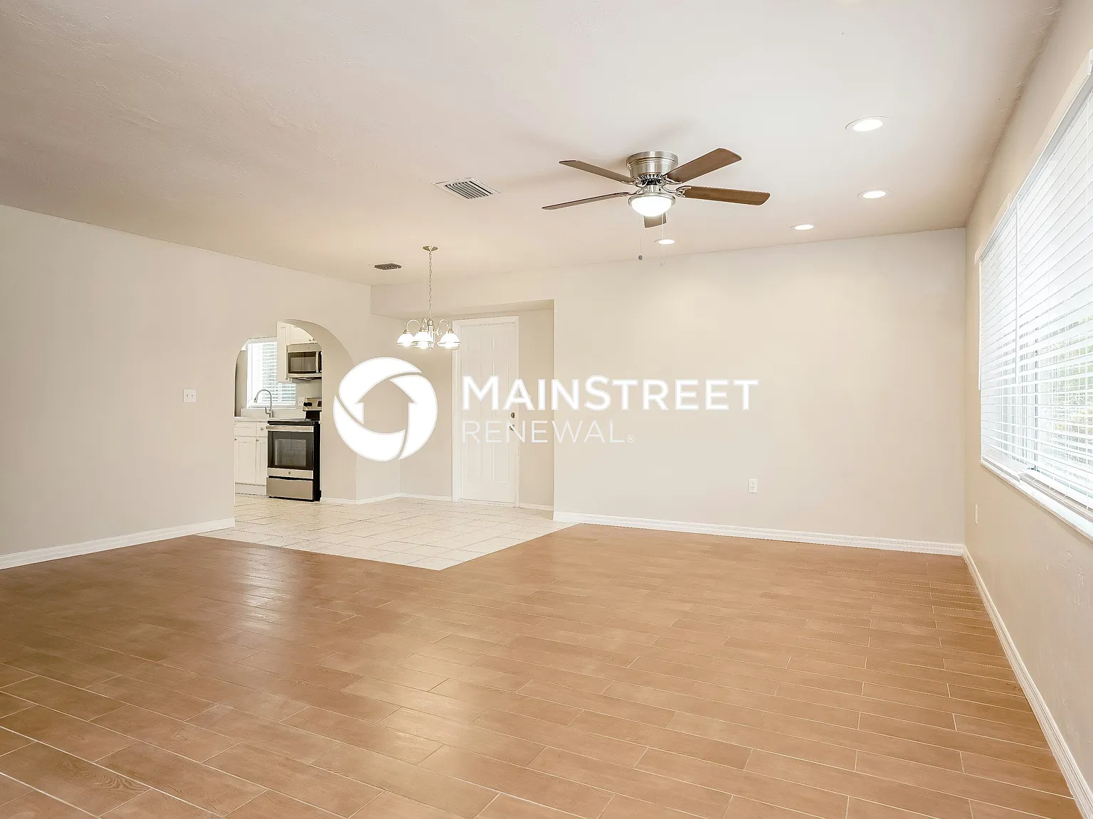 13606 River Forest DR — Photo 2