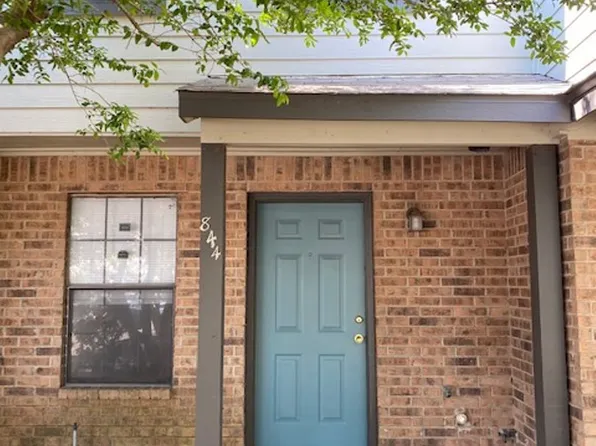 844 W Collins St, Denton, TX 76201