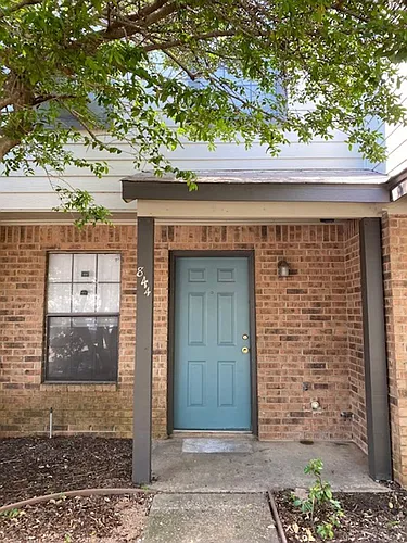 844 W Collins St Photo 1