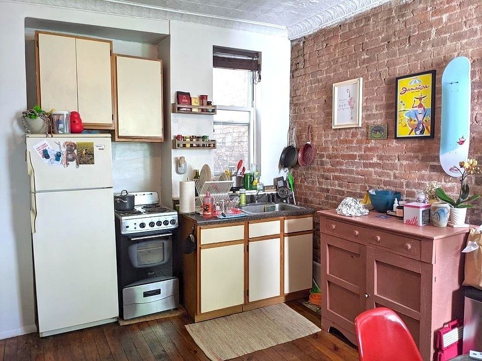 1st image of 493 12th St APT 3B