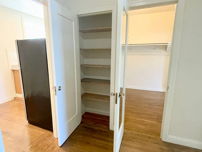 2760 Sutter St #202 — Photo 12