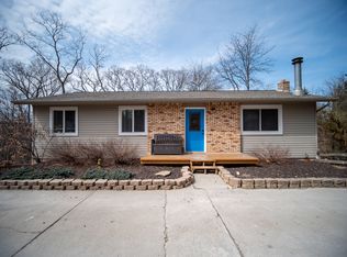 11040 Patterson Lake Dr, Pinckney, MI 48169